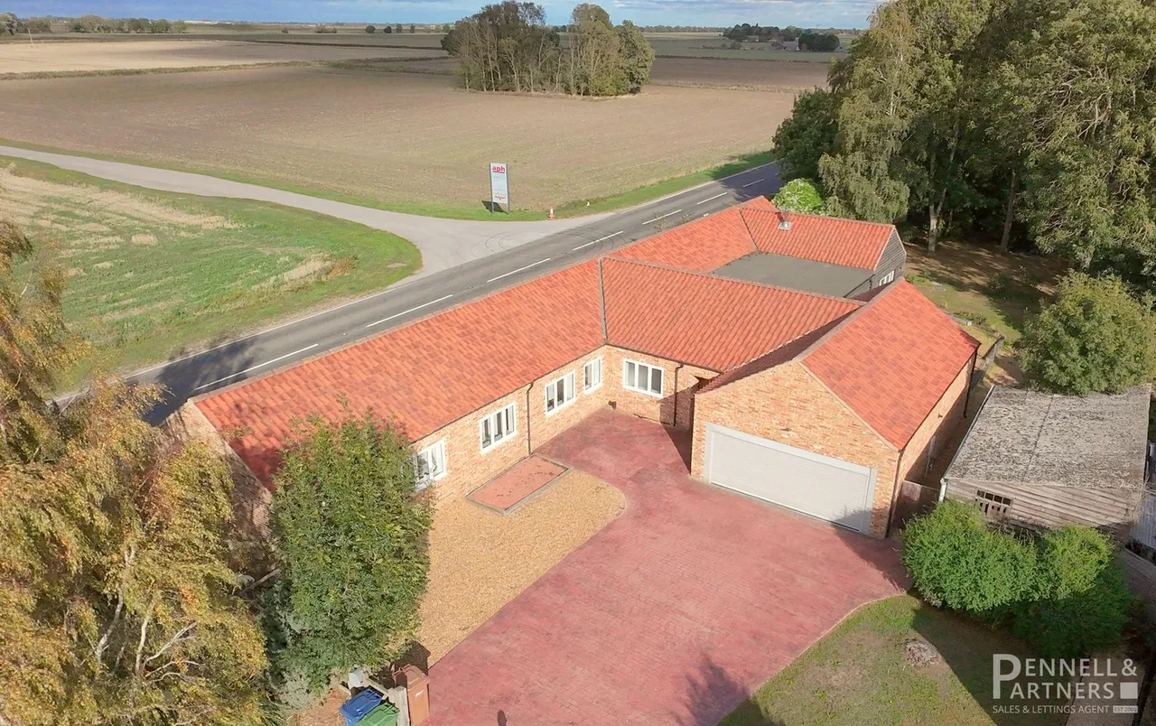 4 bed barn conversion for sale, Whittlesey, Peterborough
