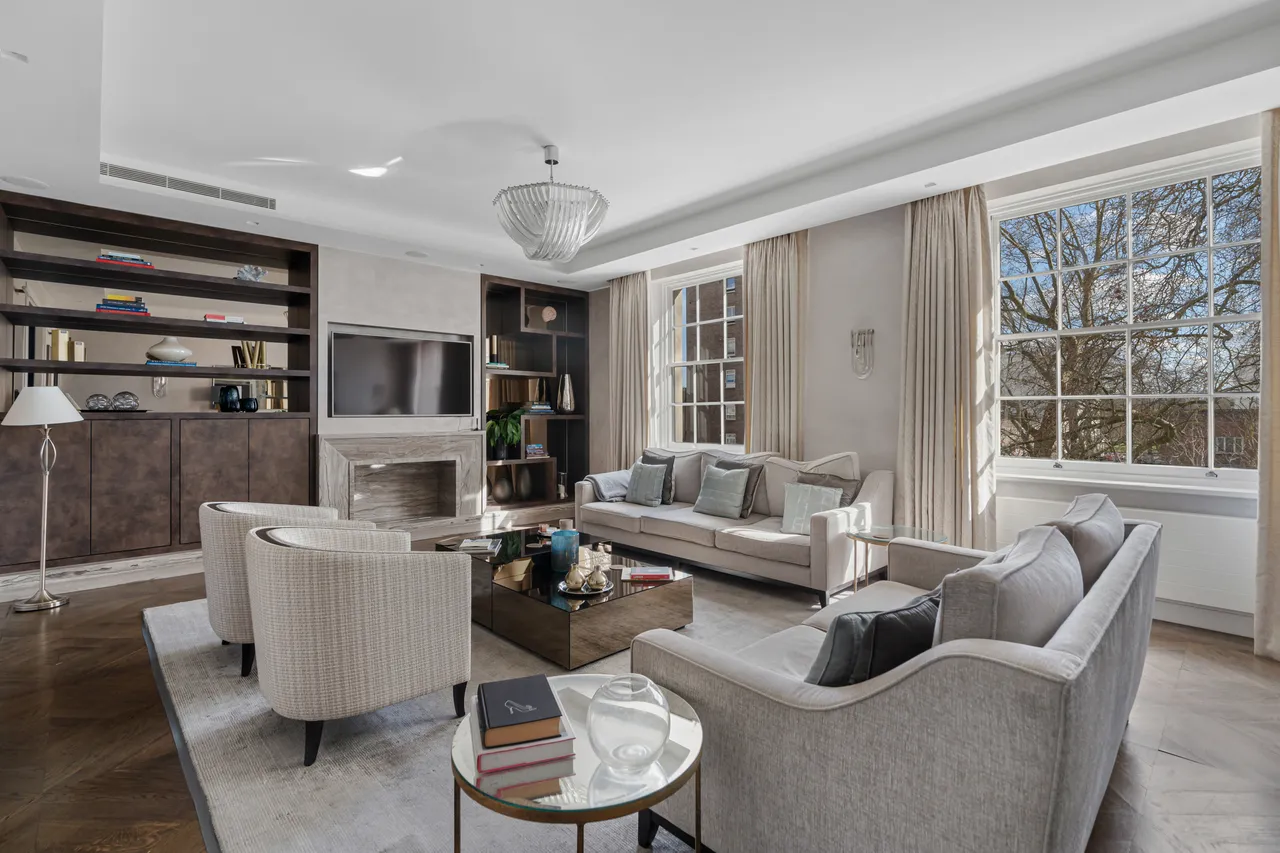 3 bed flat for sale, Hyde Park Square, Hyde Park, W2