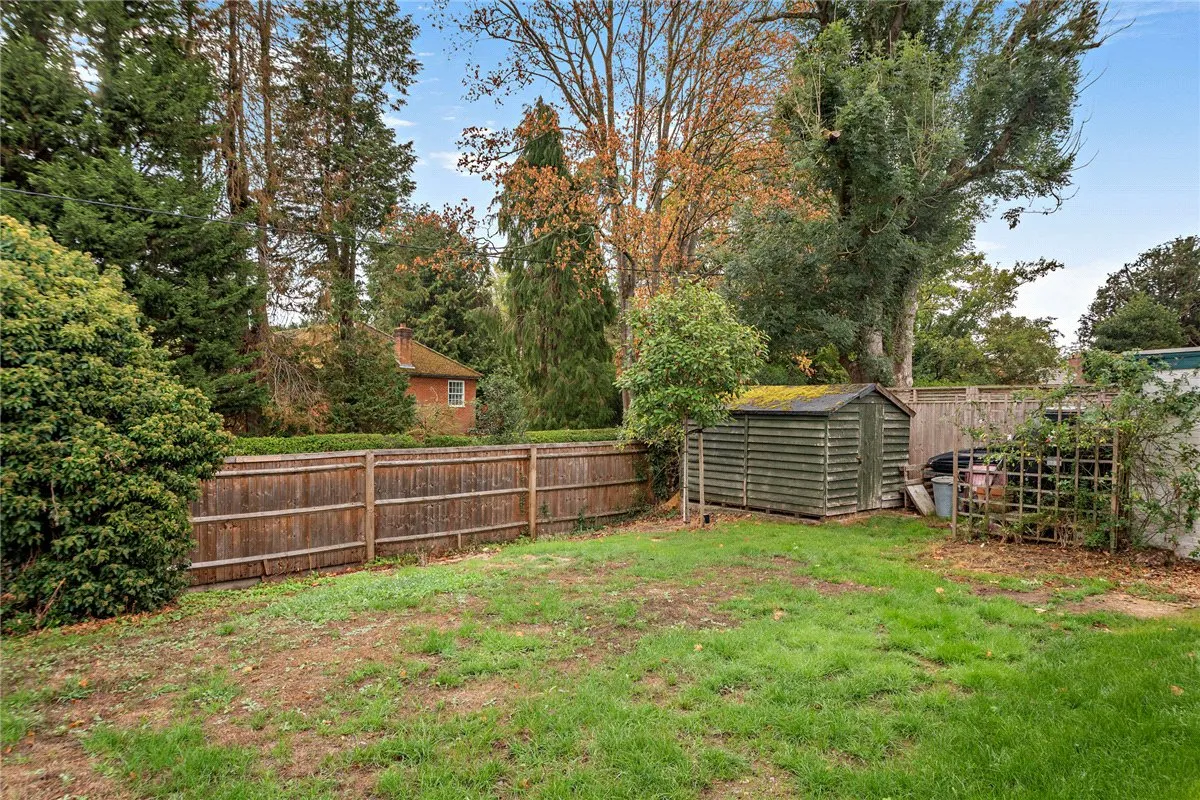 Falcon House Gardens, Woolton Hill, RG20, photo 19