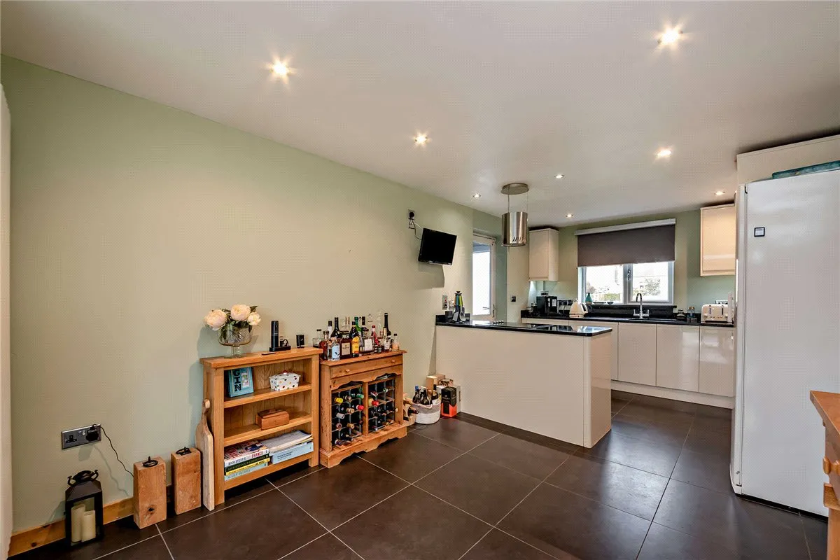 Falcon House Gardens, Woolton Hill, RG20, photo 11