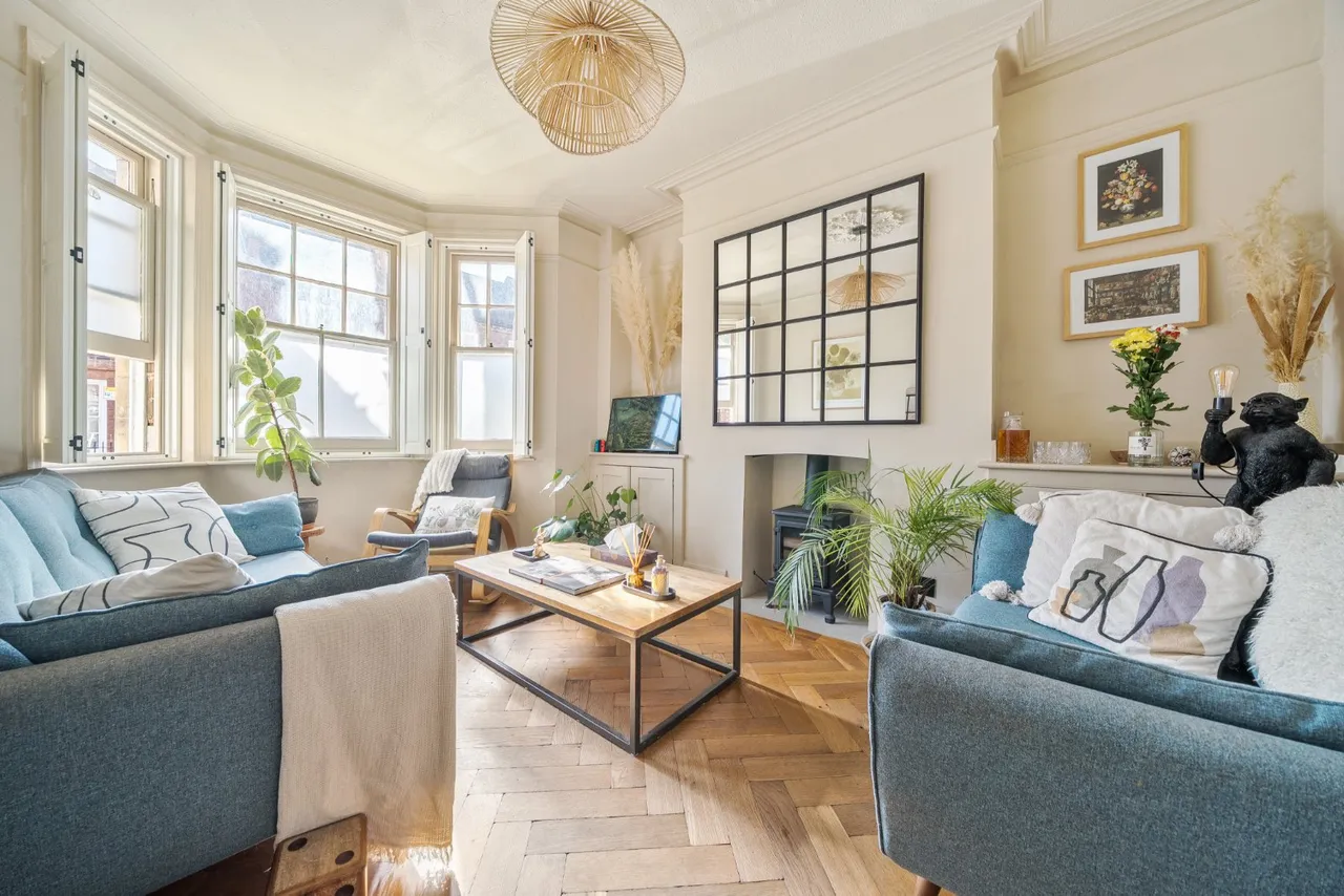 2 bed flat for sale, Aquinas Street, Waterloo, SE1