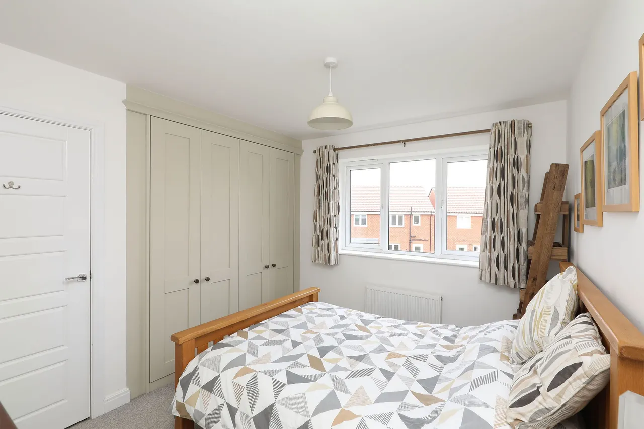 Damselfly Drive, Holmewood, S42, photo 23