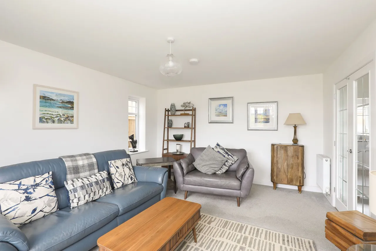 Damselfly Drive, Holmewood, S42, photo 6