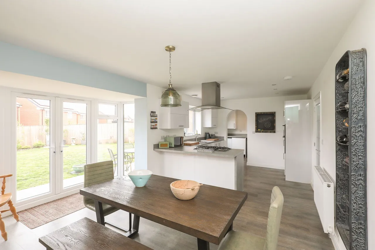 Damselfly Drive, Holmewood, S42, photo 8