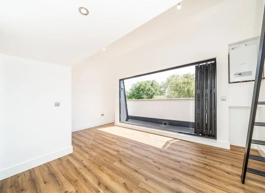 Marlborough Road, Archway, N19, photo 12