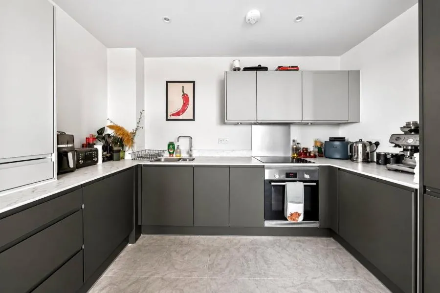 Parva Grove, Perivale, UB6, photo 4