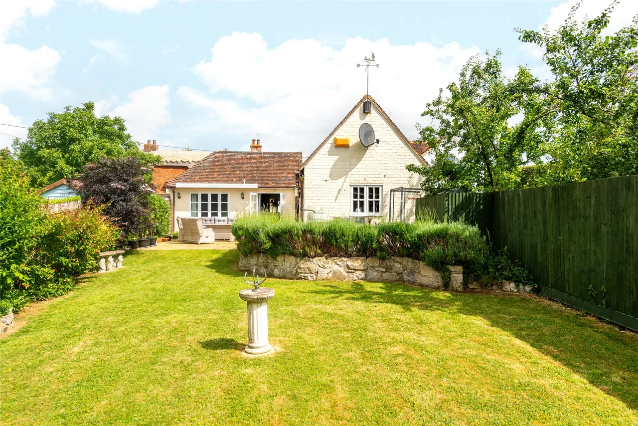 Lower Street, Quainton, HP22, photo 18