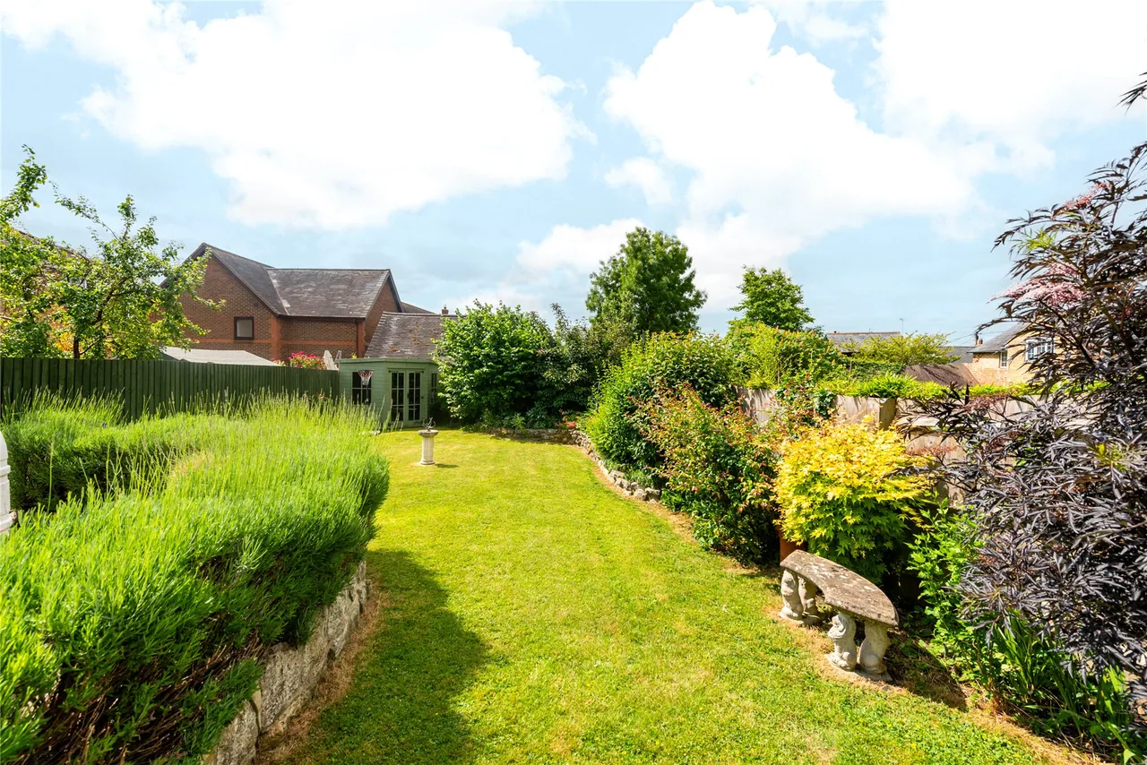 Lower Street, Quainton, HP22, photo 16