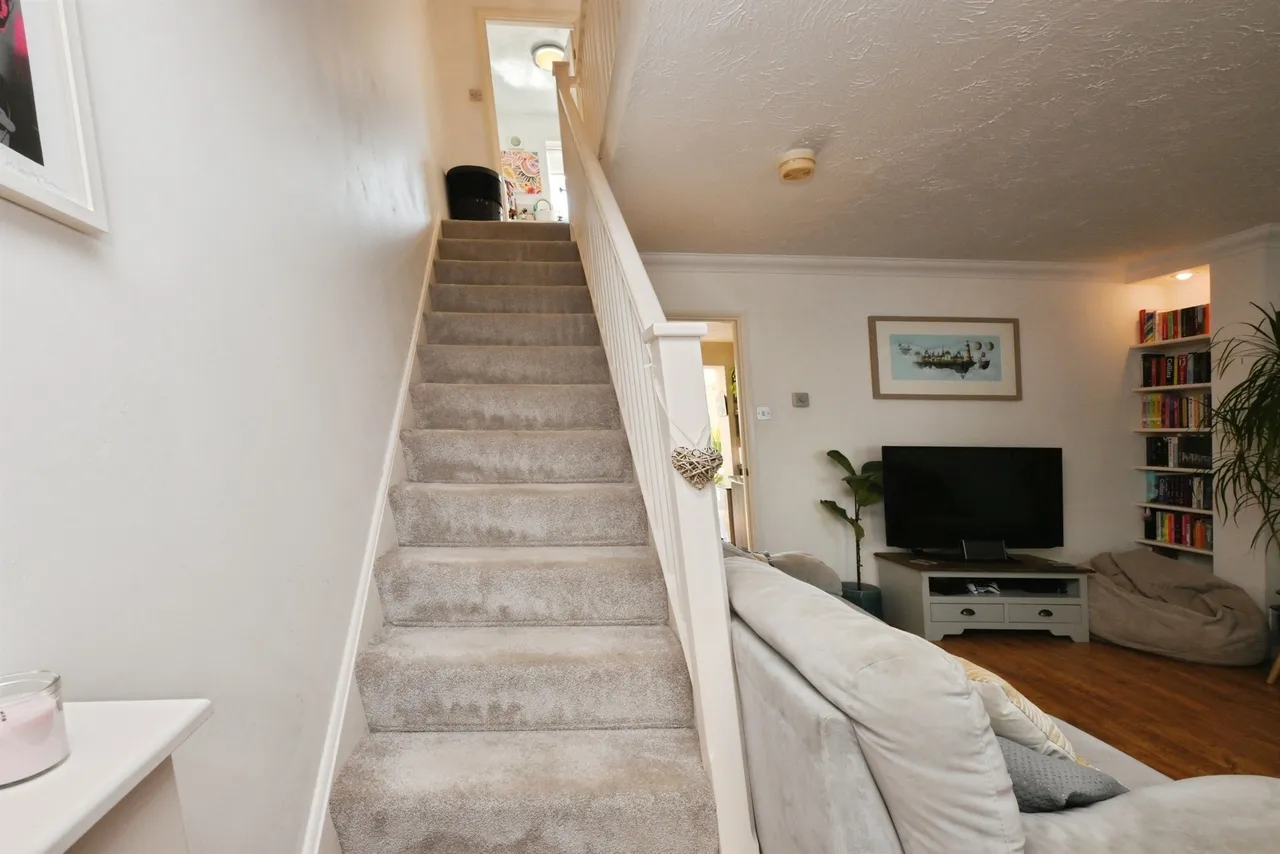 Challinor, HARLOW, photo 8
