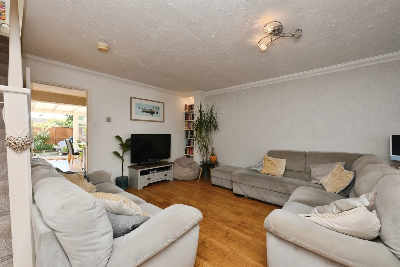 Challinor, HARLOW, photo 4