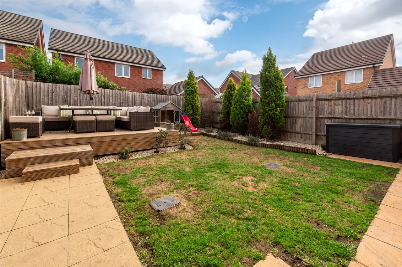 Blake Close, Towcester, NN12, photo 12