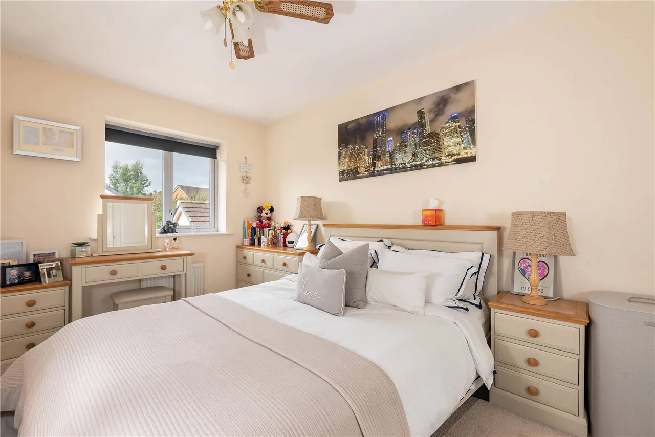 Blake Close, Towcester, NN12, photo 4