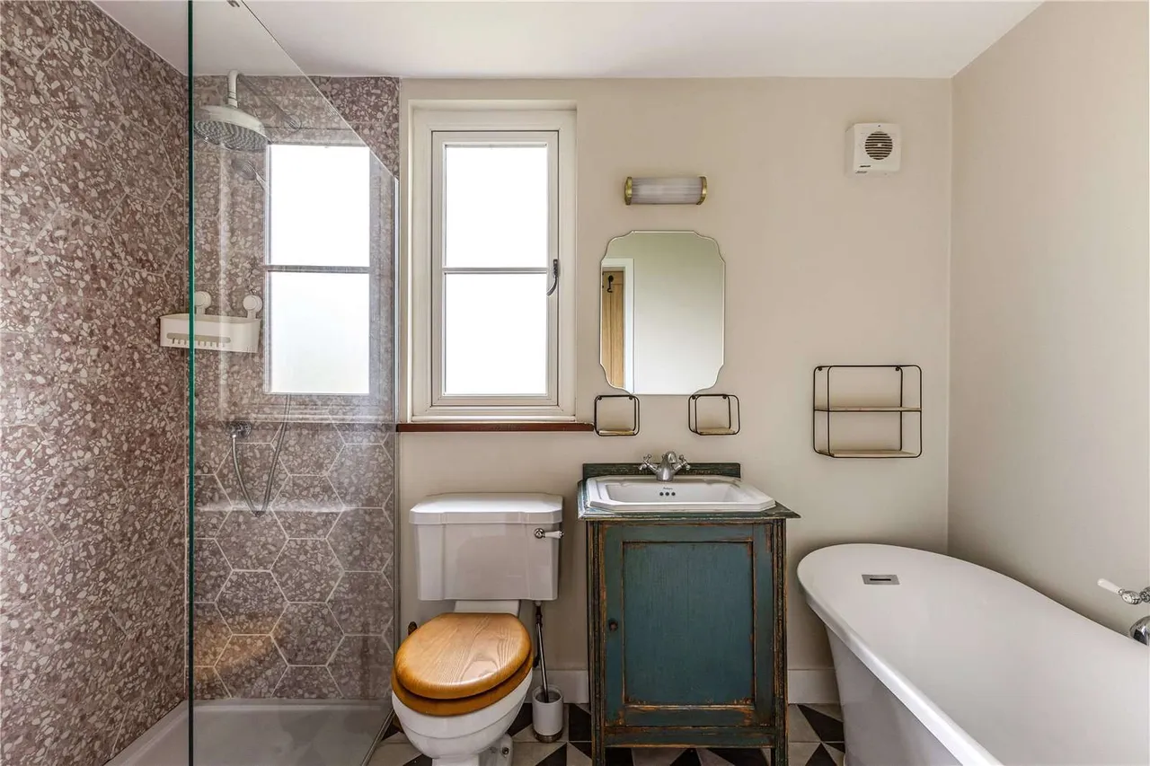 Durfold Wood, Plaistow, RH14, photo 9