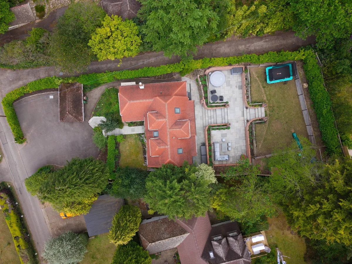 Storrington, RH20 3HY, photo 16