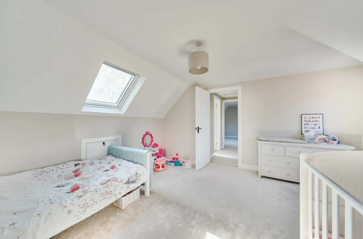 Storrington, RH20 3HY, photo 8
