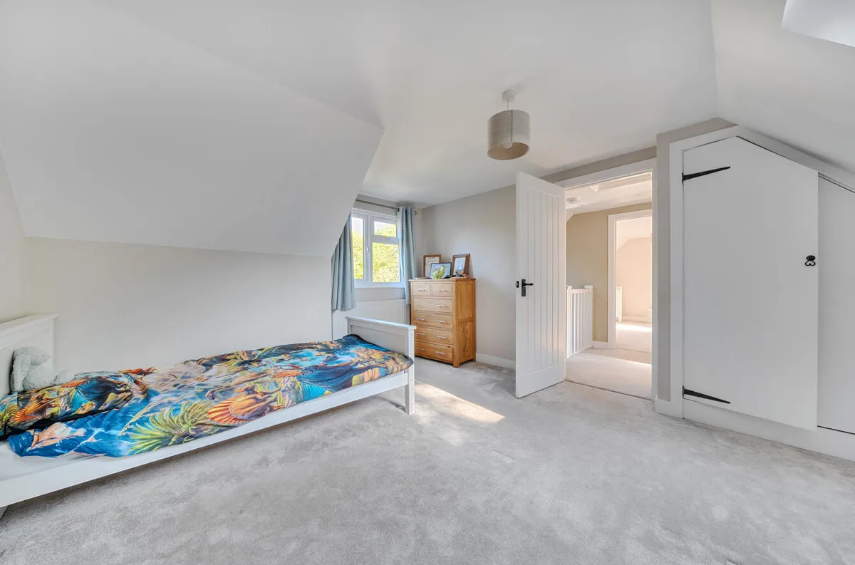 Storrington, RH20 3HY, photo 7