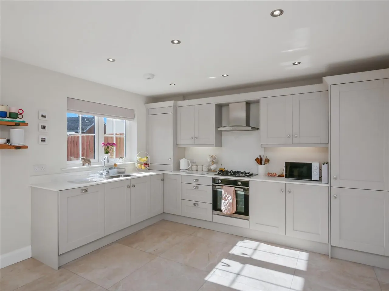 Hillsborough Road, Carryduff, BT8, photo 13