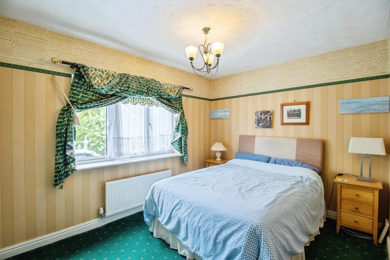 John Clare Close, Brackley, NN13, photo 24