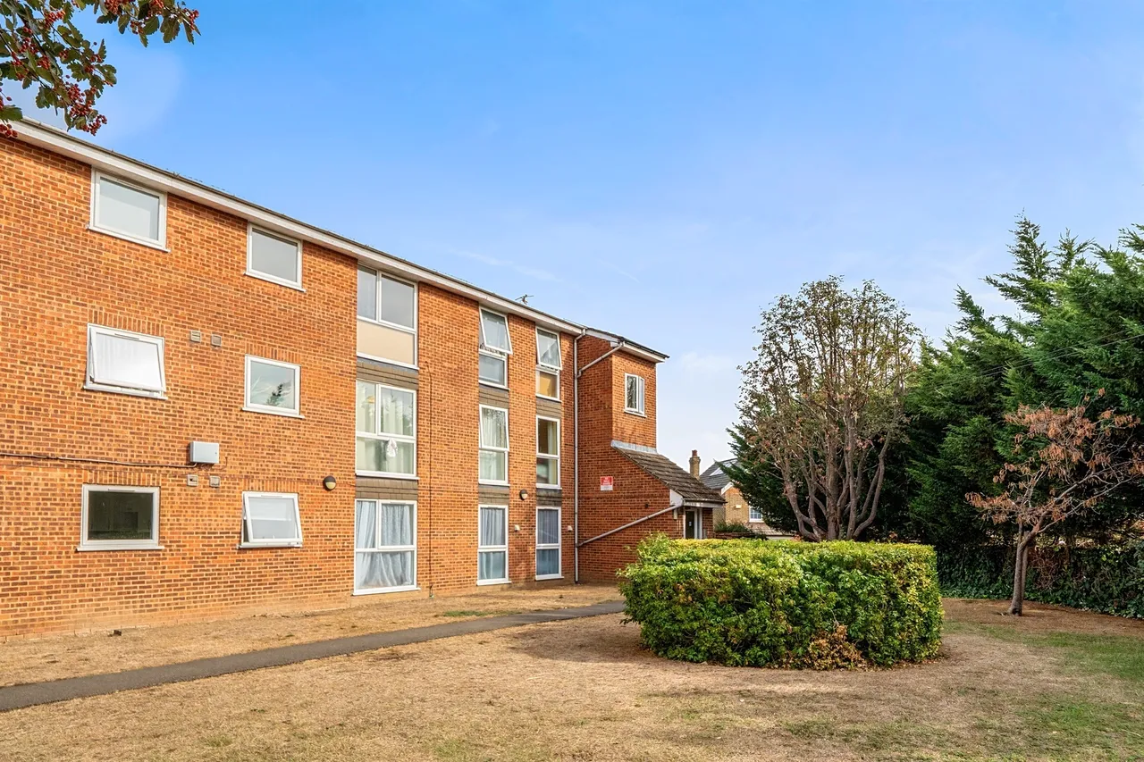 Trinity Street, Enfield, EN2, photo 11