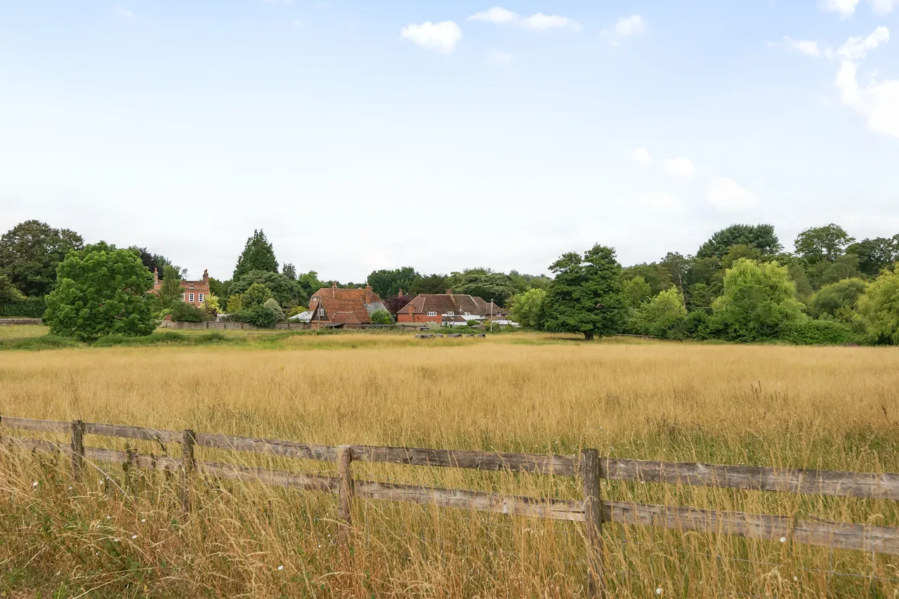 Churchfields, Twyford, SO21, photo 3