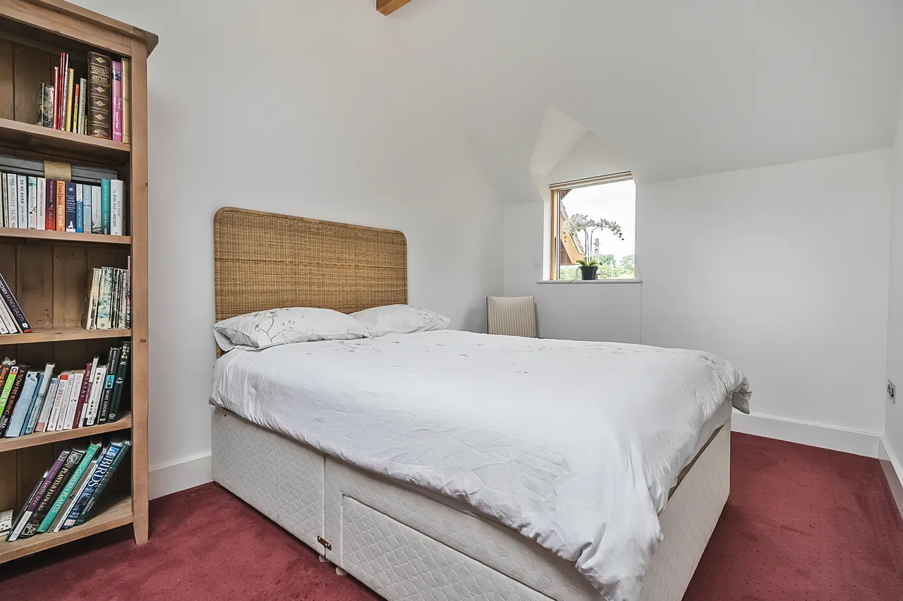 Churchfields, Twyford, SO21, photo 12