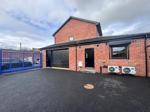 house to rent — Aptus House, Grindrod Street, Radcliffe M26 4DS