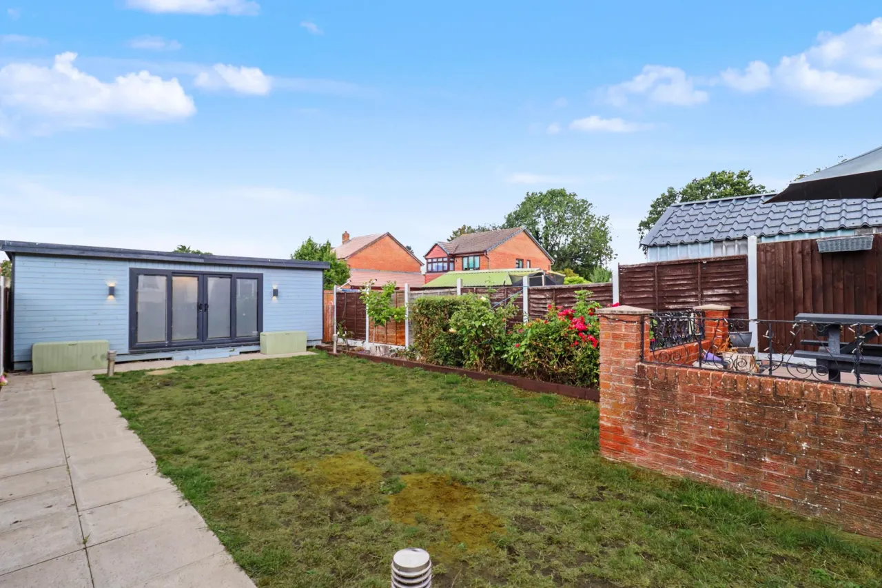 Winchester Road, Wolverhampton, photo 32