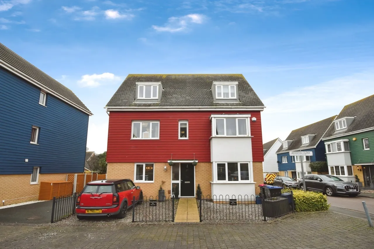 5 bed house for sale — Athena Close, Southend-on-Sea, Essex, SS2