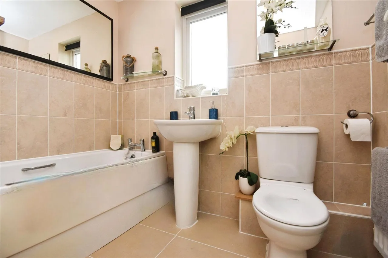 Athena Close, Southend-on-Sea, Essex, SS2, photo 11