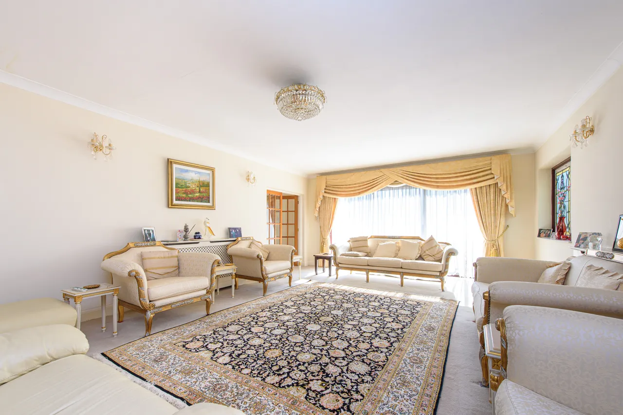 The White House, Tenterden Grove, London, photo 2