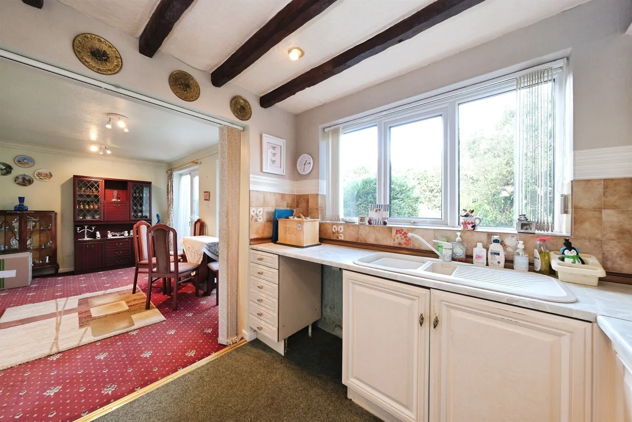 Sherbourne Avenue, Chesterfield, photo 6