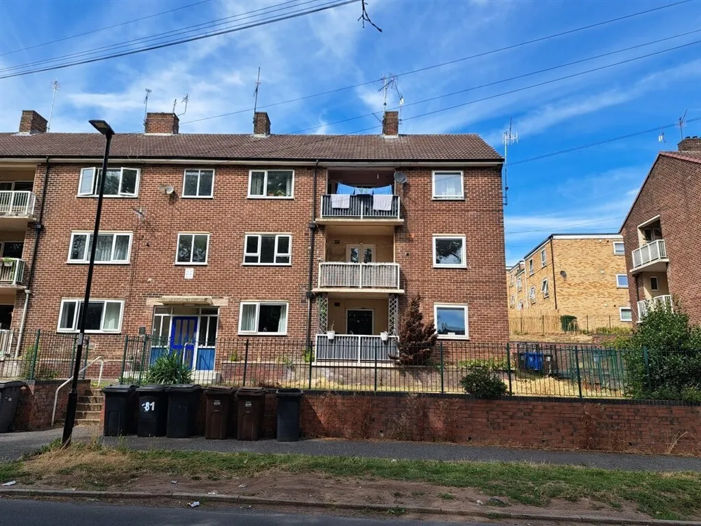 School Road, High Green, SHEFFIELD, photo 2