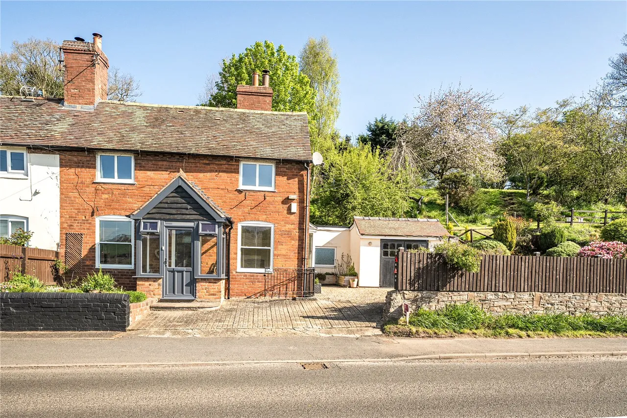 3 bed house for sale — Worcester Road, Near Tenbury Wells, Shropshire, WR15 8LL