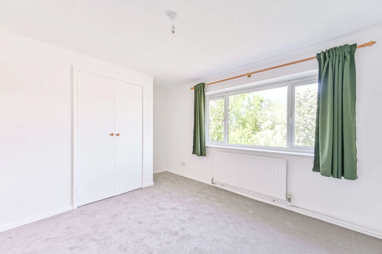 89 Buckingham Avenue, Greenford, photo 7