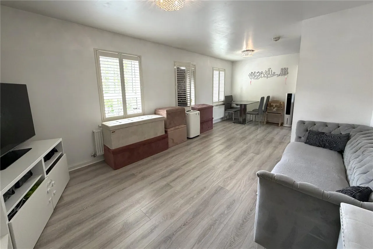 Ashmole Place, Wokingham, Berkshire, RG40 1JR, photo 9