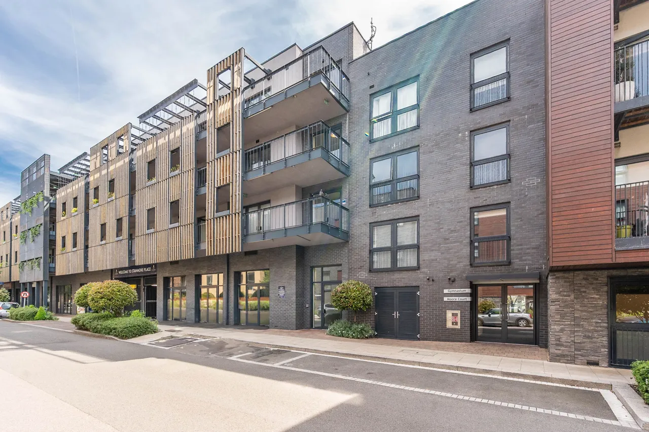 1 bed flat for sale — 10 Moore Court, Howard Road, Stanmore