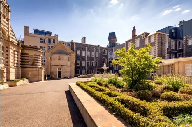 French Yard, Bristol, BS1, photo 13