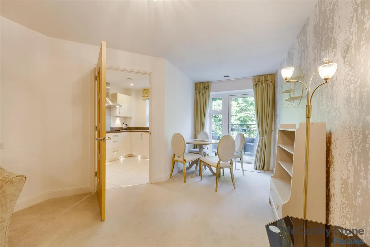 Marple Lane, Chalfont St. Peter, SL9, photo 2