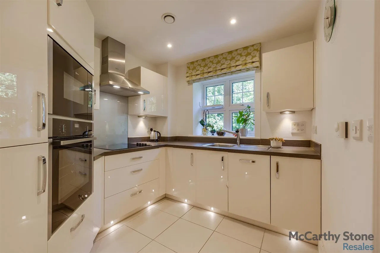 Marple Lane, Chalfont St. Peter, SL9, photo 4