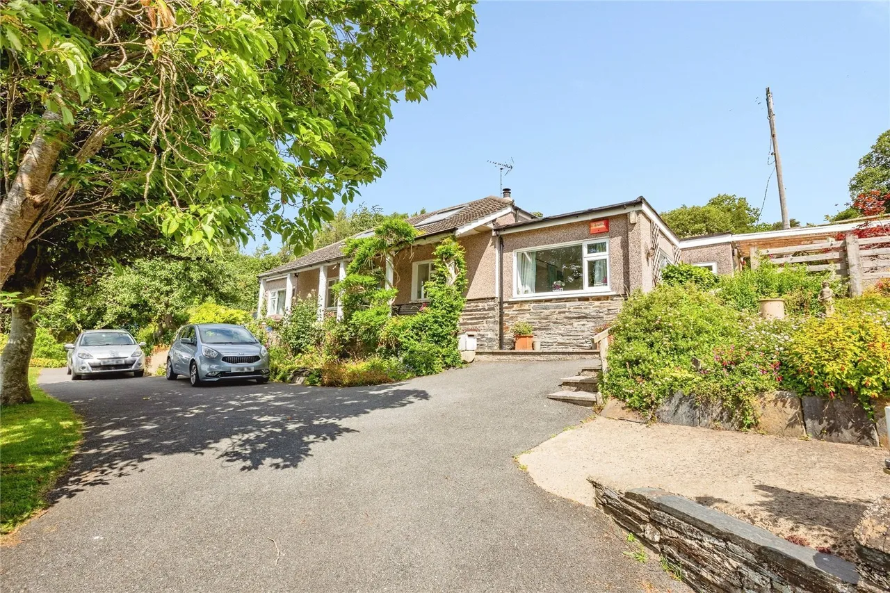 3 bed house for sale, Llechryd, Cardigan, SA43