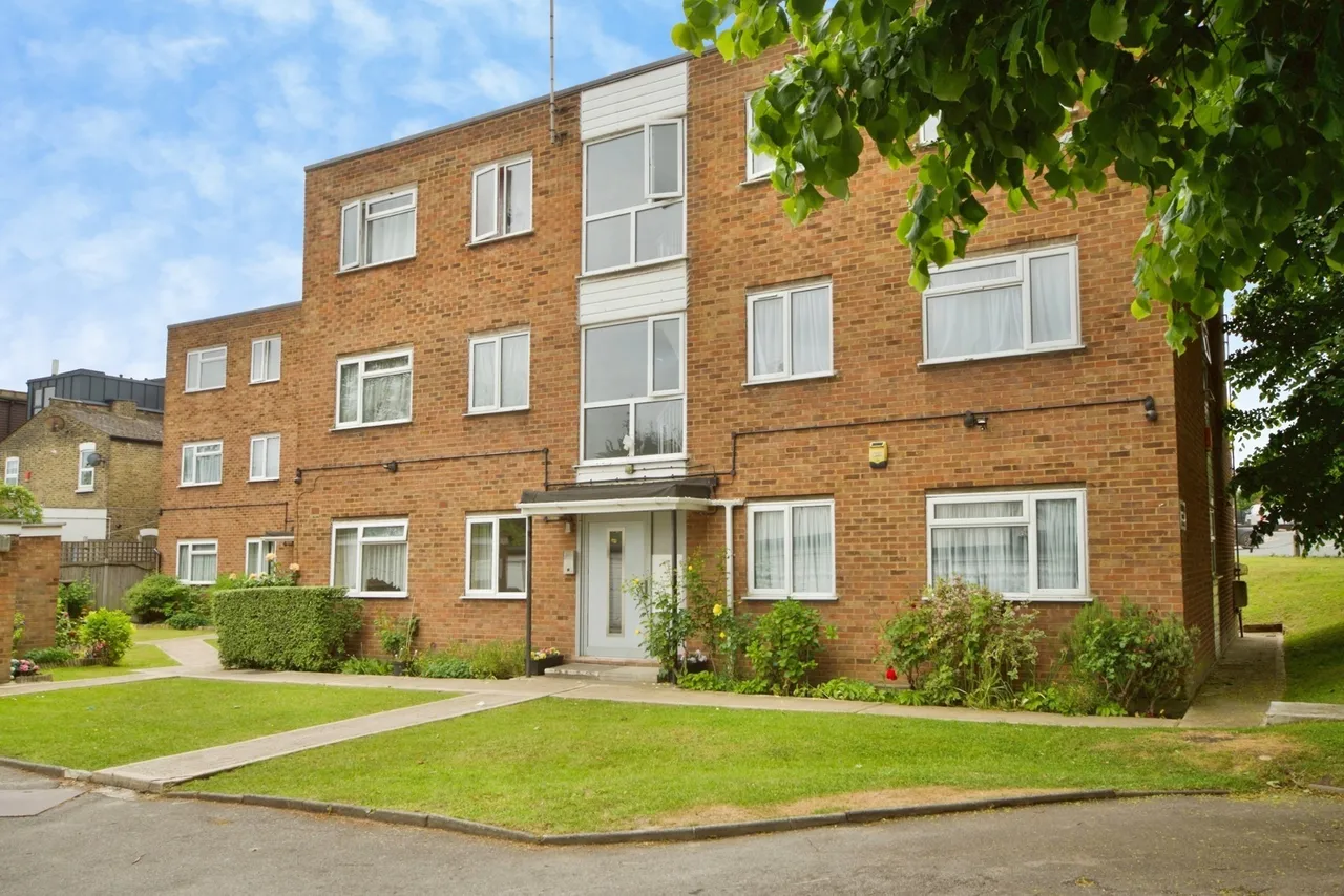 2 bed flat for sale — Shernhall Street, Walthamstow, E17