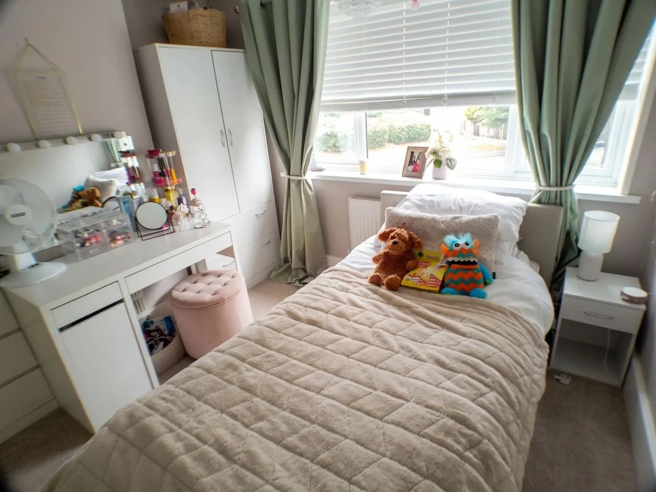 Trenchard Close, Newton, NG13, photo 8