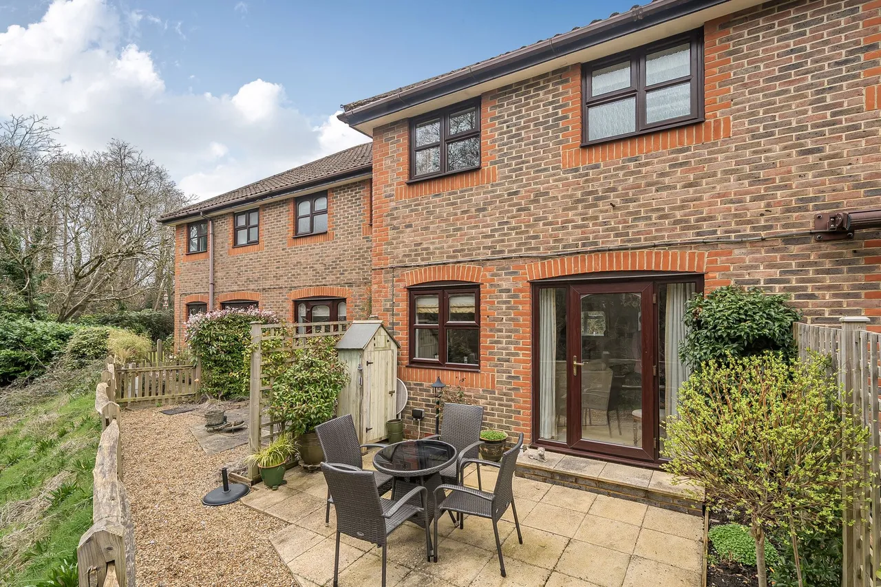 New Road, Midhurst, GU29, photo 11