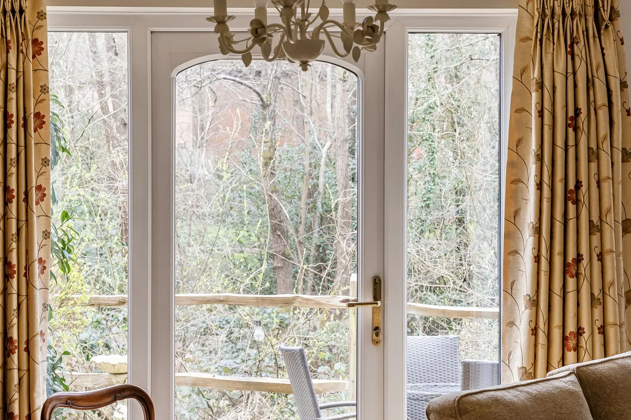 New Road, Midhurst, GU29, photo 7
