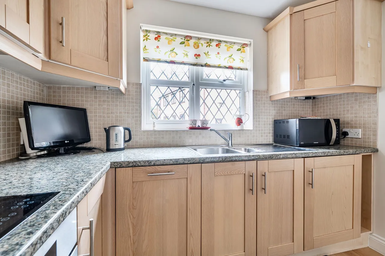 New Road, Midhurst, GU29, photo 6