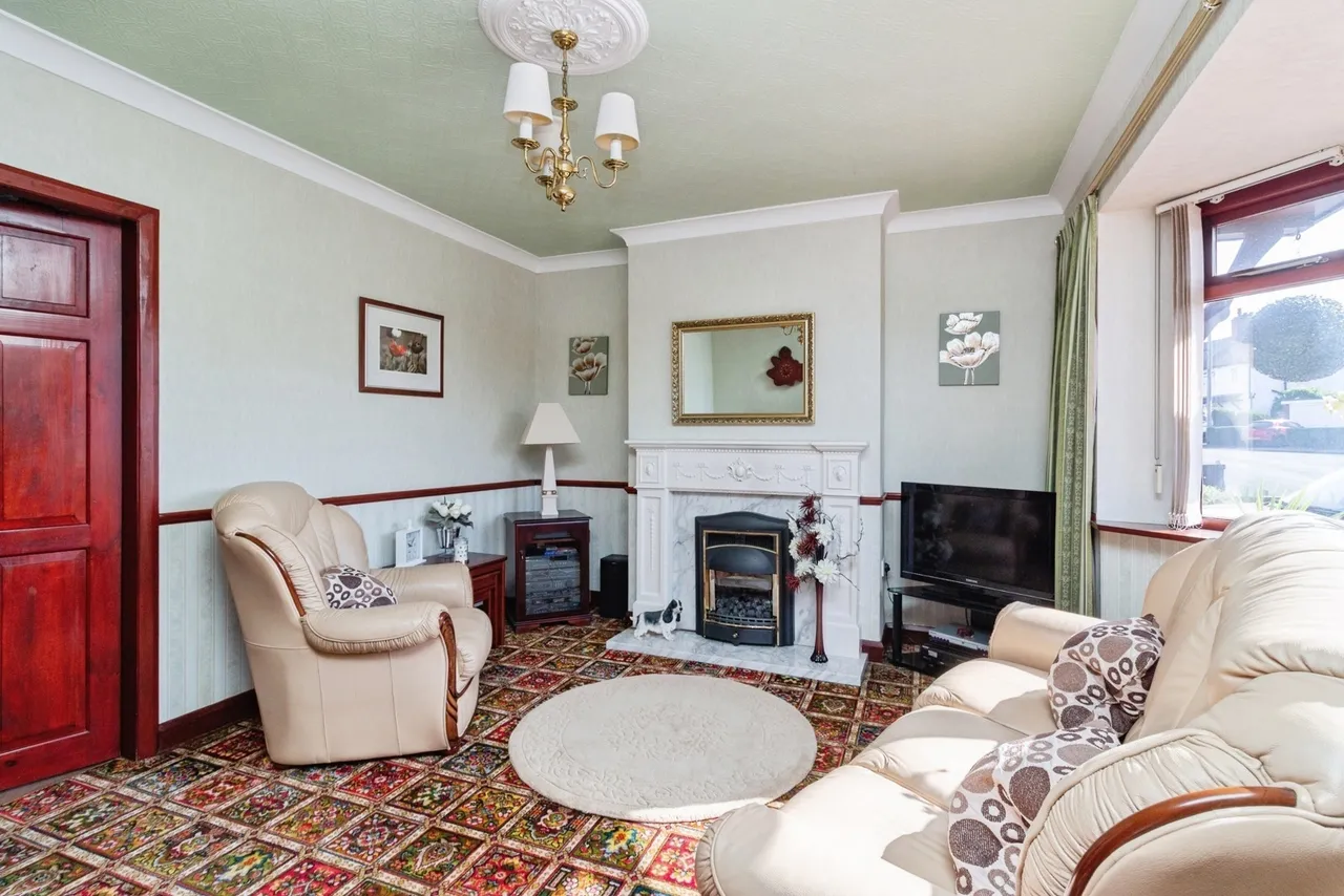 Mayfield Place, Newcastle, Staffordshire, ST5, photo 2