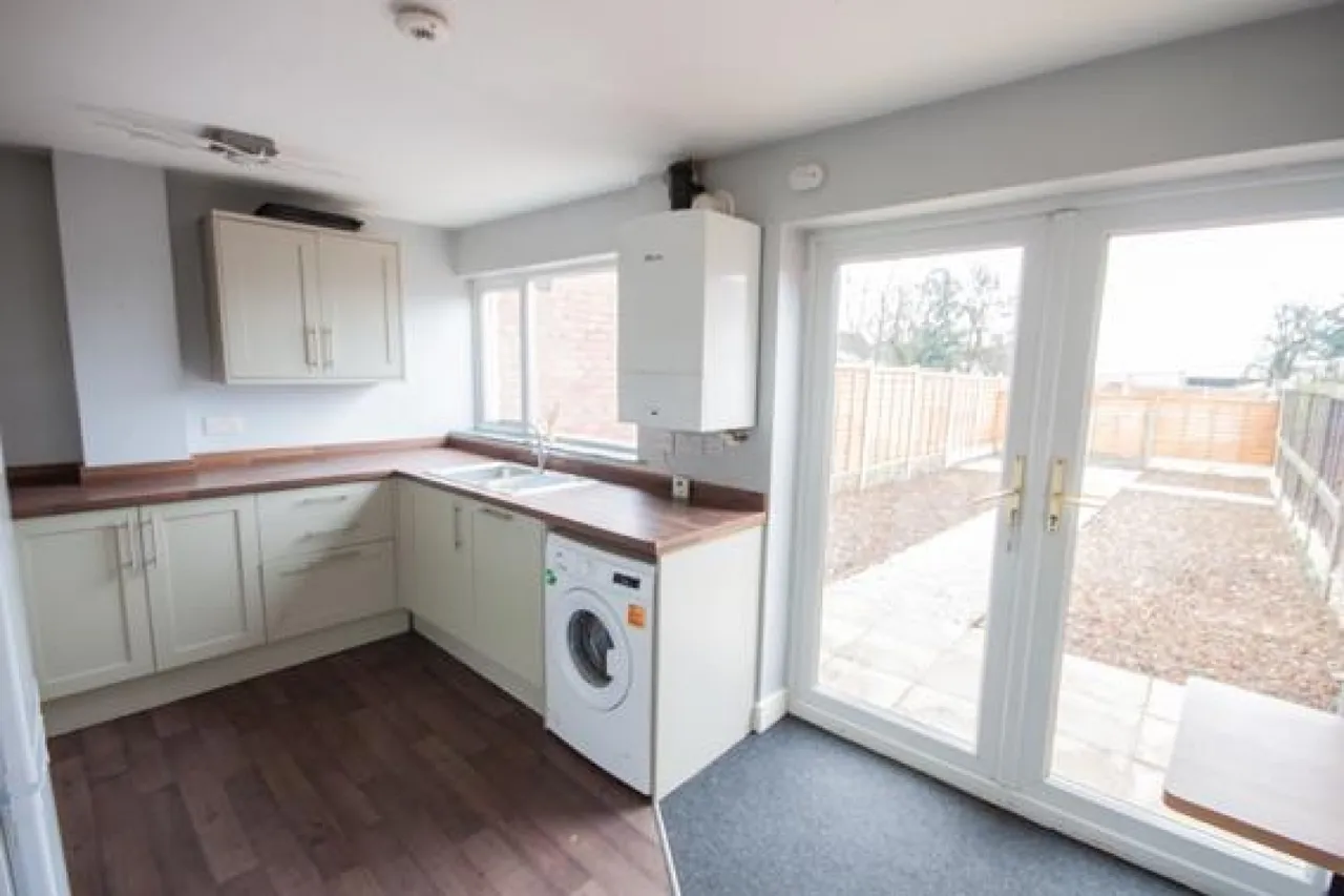 Keepers Close, Burntwood, WS7, photo 5