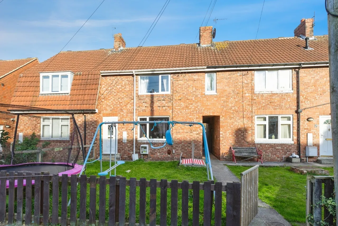 3 bed property for sale — North Crescent, Peterlee, Durham, SR8