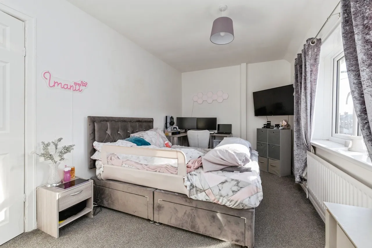 North Crescent, Peterlee, Durham, SR8, photo 7