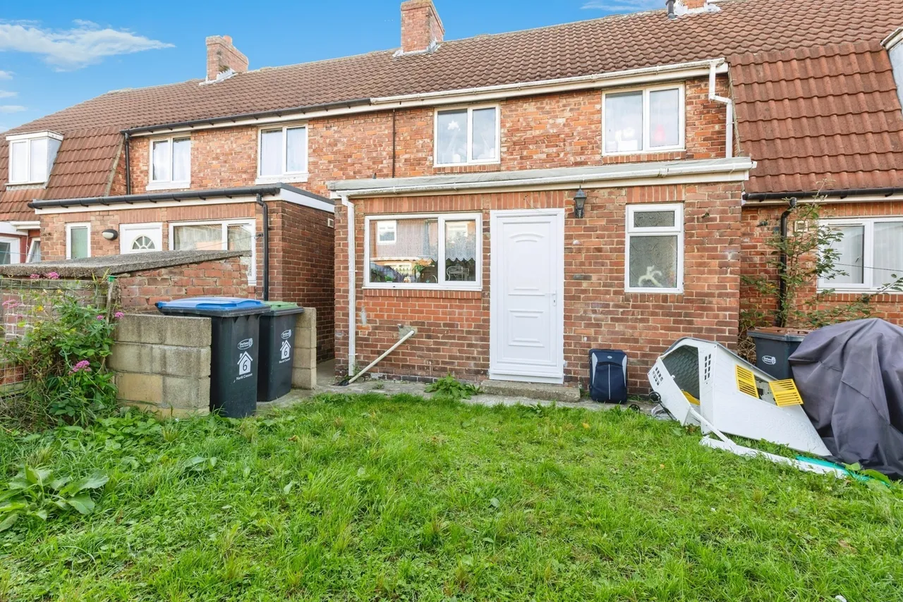 North Crescent, Peterlee, Durham, SR8, photo 16